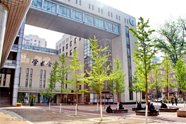 4月6日香港周生生黄金价格33630港币两